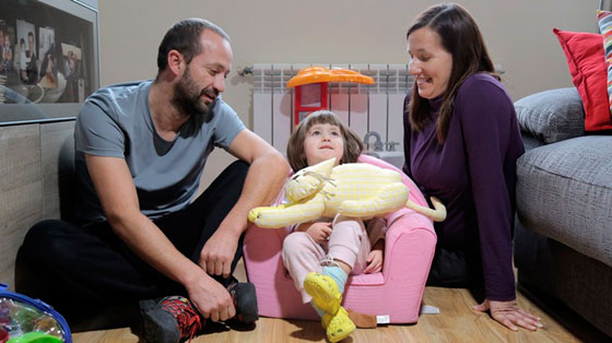 Paula con sus padres
